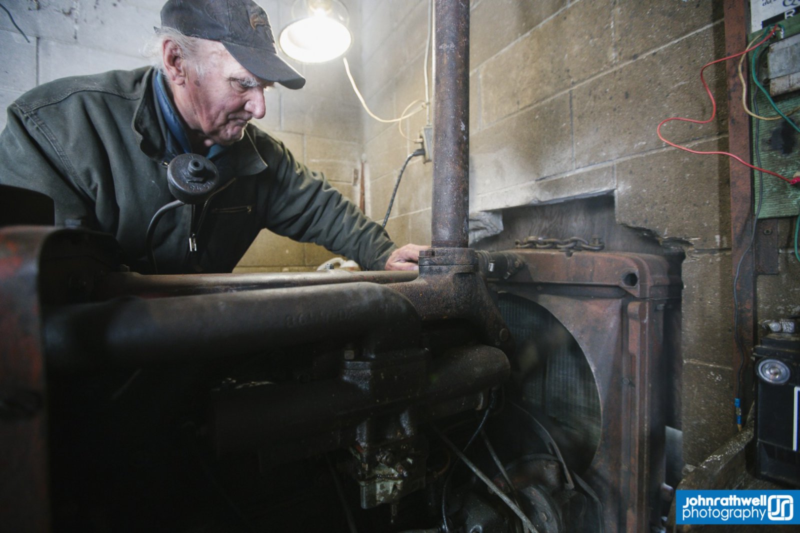 Ez az öreg dízelmotor a sífelvonó lelke - Fotó: John Rathwell Photography