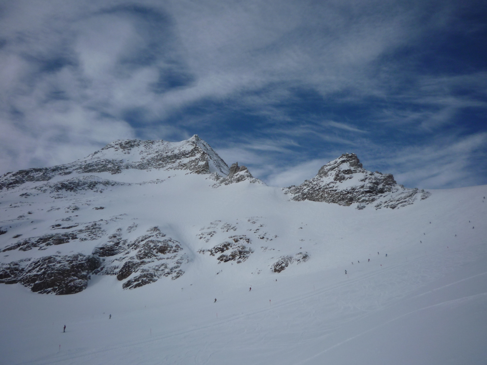 A déli oldal pályája, szemben az Olperer (3476 m)