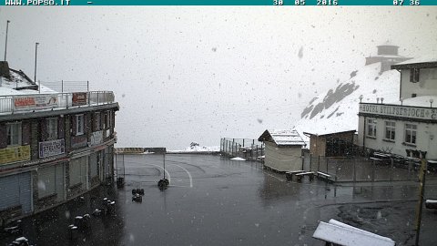 Ma reggeli havazás webkamerája 2757 méteren