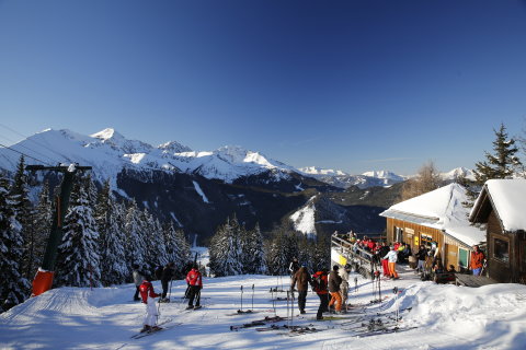 Skifahren-Pistengaudi-Feriendorf-Hohentauern.JPG