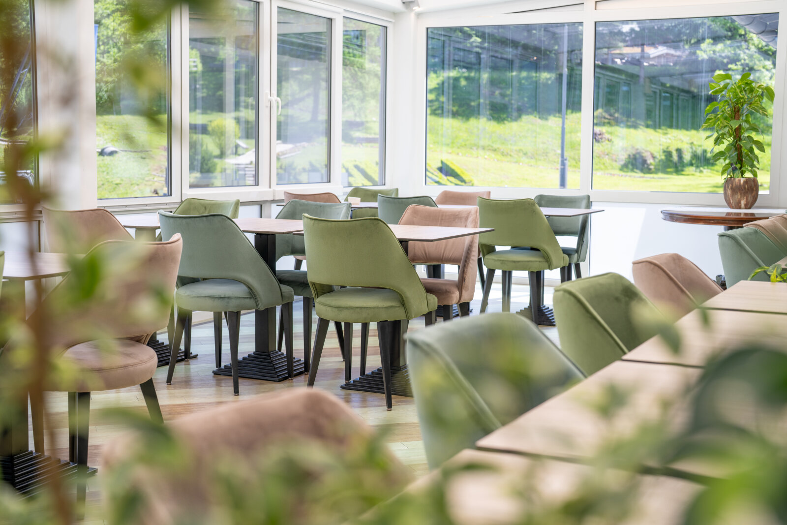 HOTEL-GUESTS-RESTAURANT.jpg