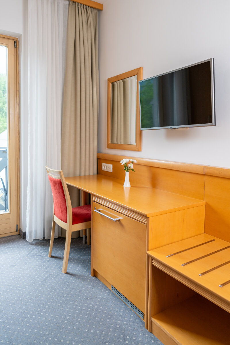 SINGLE-ROOM-1.jpg