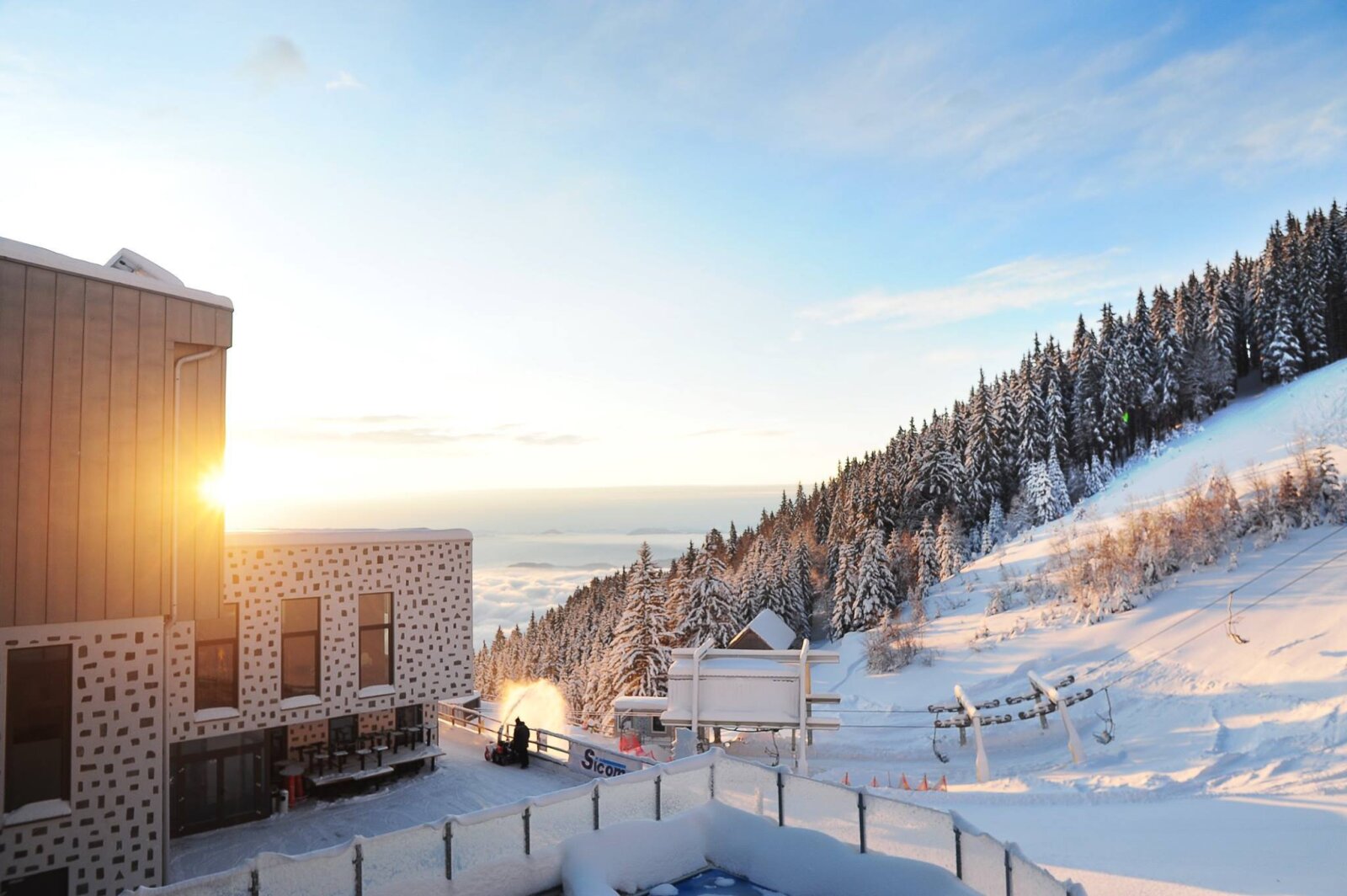 Wellness-Hotel-Montis2-winter.jpg