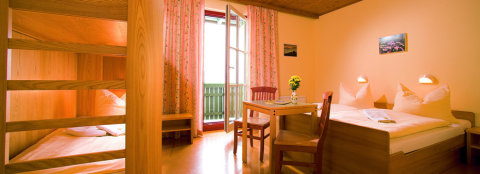 jufa-stmartin-4bettzimmer-3836210ec7.jpg