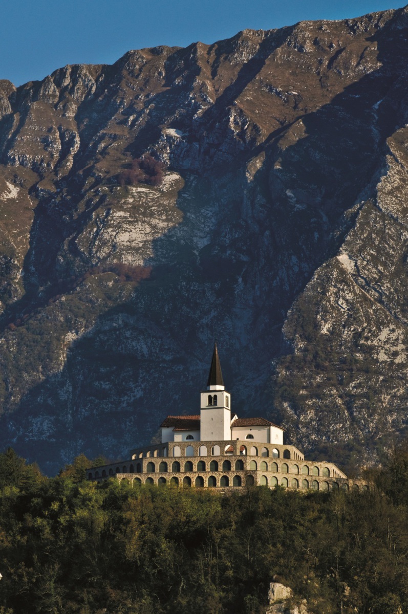 Kobarid temploma, Júliai Alpok | Foto: Paolo Petrignani