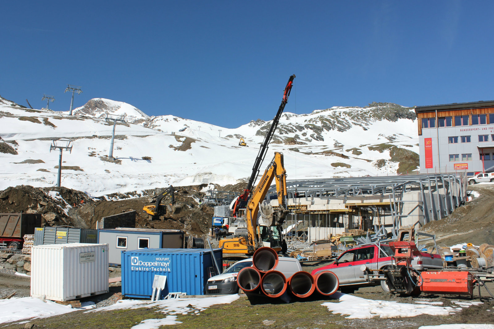 A Gletscherjet 3 völgyállomása az Alpincenternél