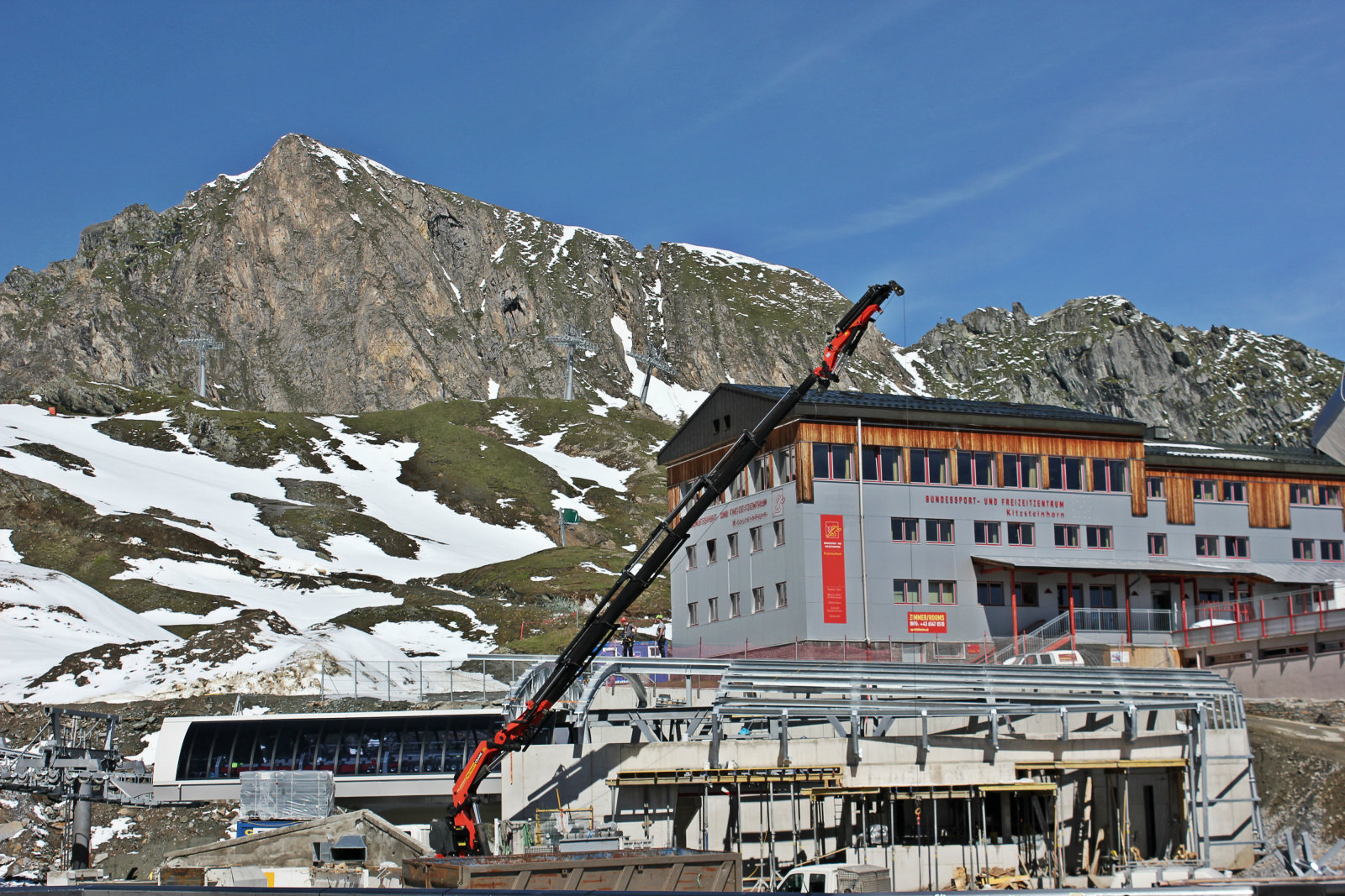 A Gletscherjet 3 völgyállomása az Alpincenternél