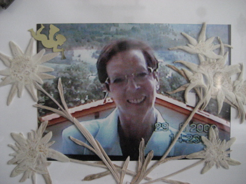 Imádott feleségem 2004. augusztus 20-án a Mennybe ment.