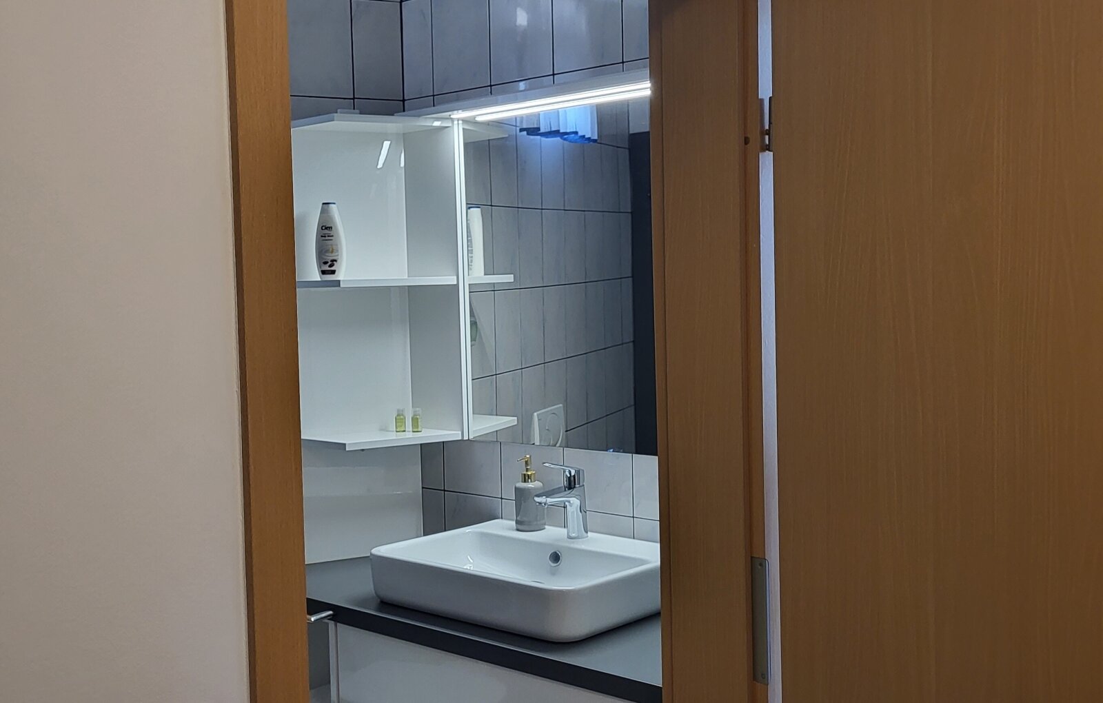 apartment-with-2-bedrooms-1-3.jpg