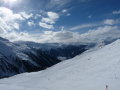 onnan a völgyből indultam, Klosters. Dél felé jól látszik, hogy felhős az idő ott elvileg havazik