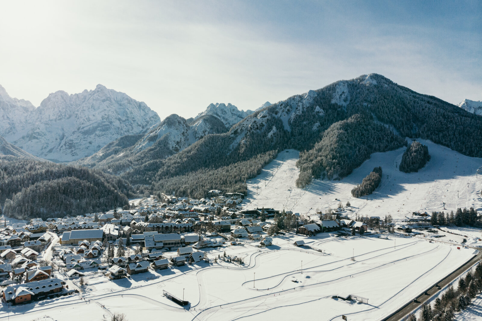 Ski-resort-Kranjska-Gora-photo-Grega-TeraU017e.JPG