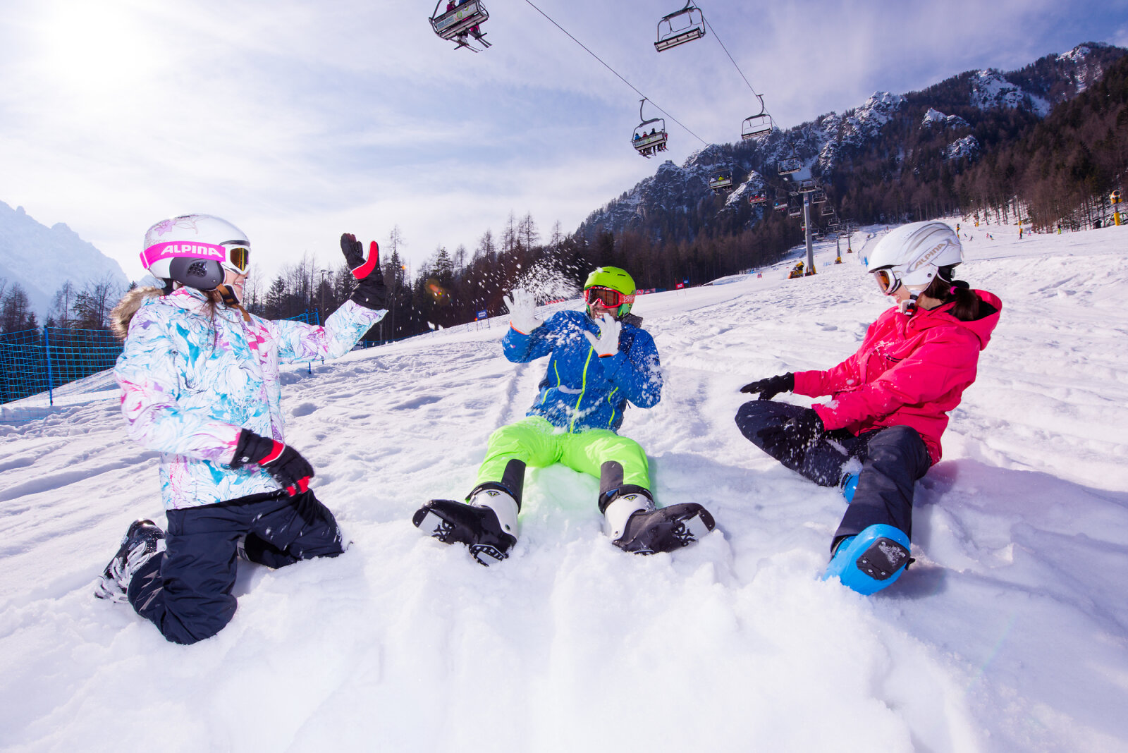 Winter-Fun-photo-Iztok-Medja-source-slovenia.info.jpg