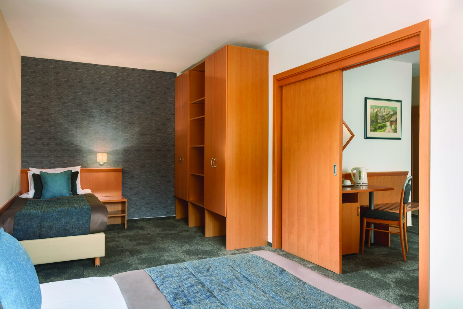 Ramada-Resort-Kranjska-Gora---1-King-Bed-Superior-Room---1139330.jpg
