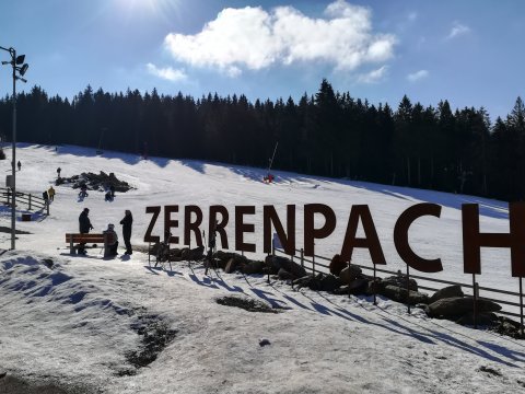 Zerrenpach - Látky