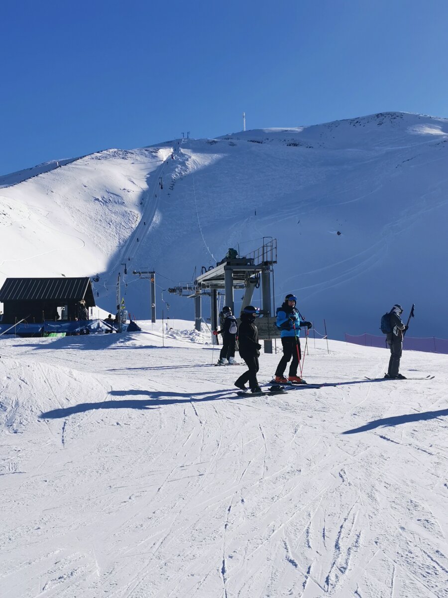 A csúcsra vezető felvonó (Genepi)