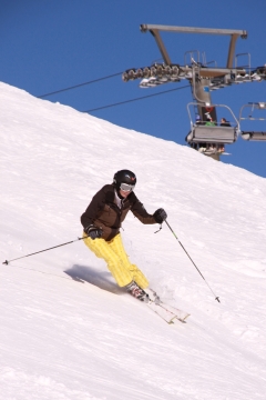 Skifahrerin-mit-Loserfenster-web.JPG