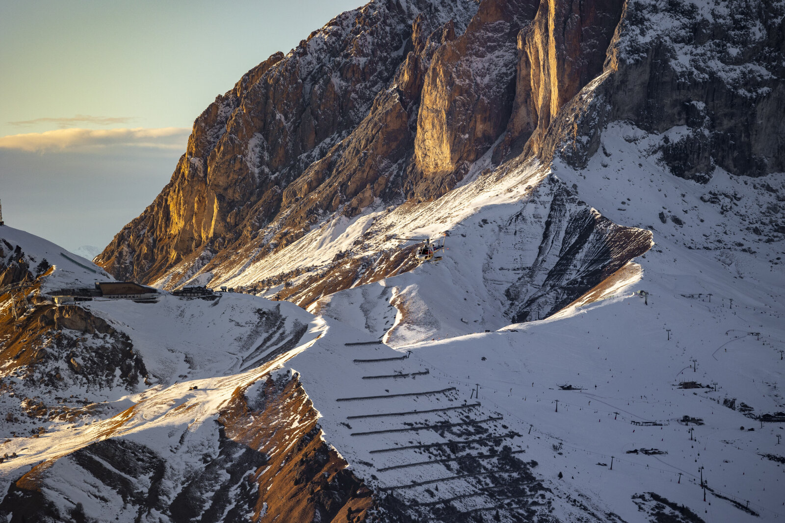 2025-Skiing-in-the-Dolomites-019.jpg