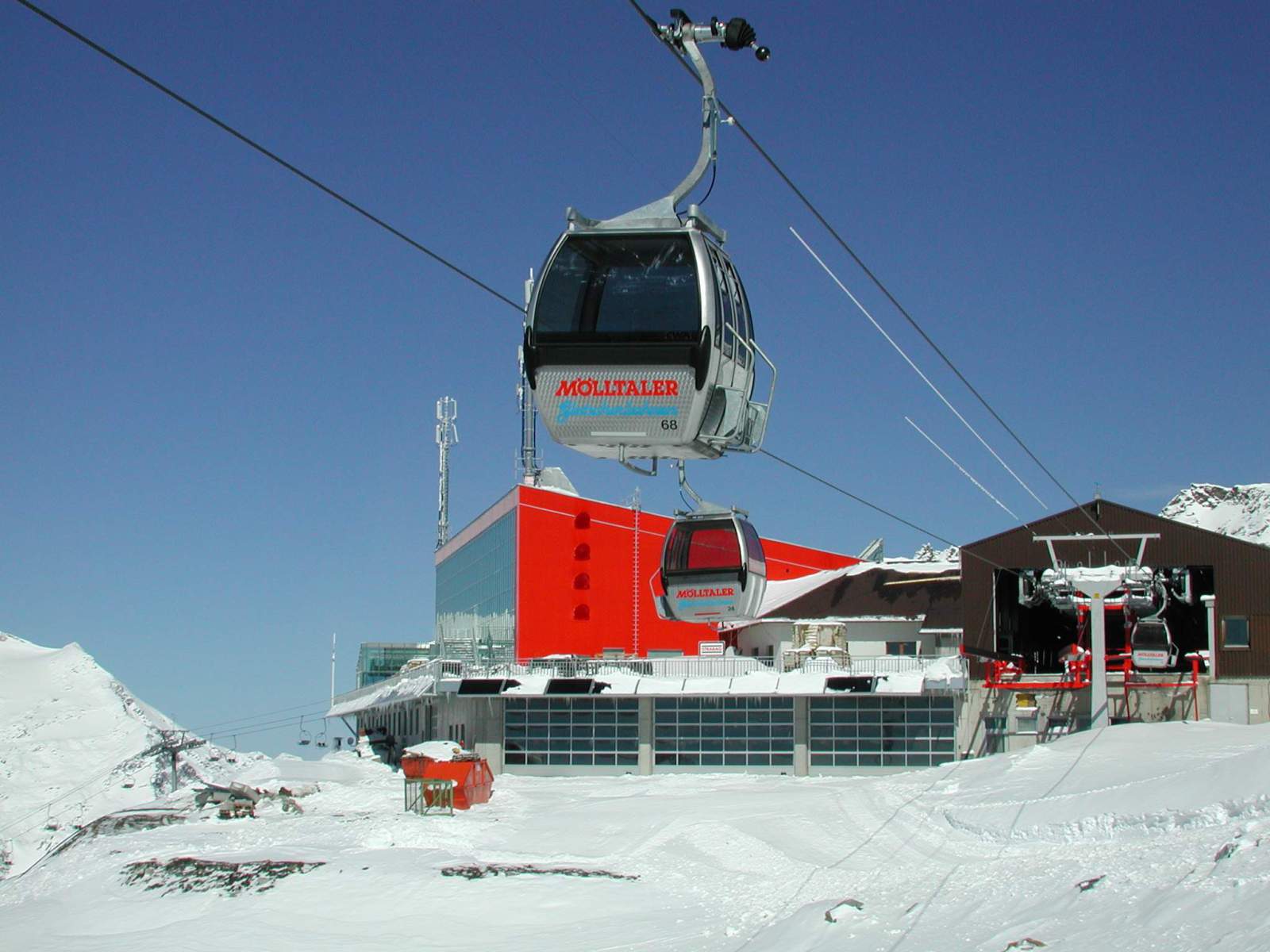 Eisseebahn_mit_Glaspalast.jpg