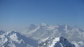 A Mont Blanc középen a távolban a Mont Fort 3330-ról.