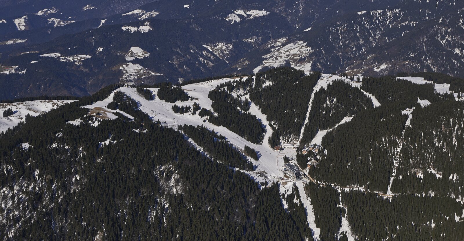 Ski-resort-Golte2.jpg