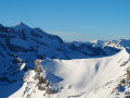 középen hátul a "kis" hegy a Mont Blanc