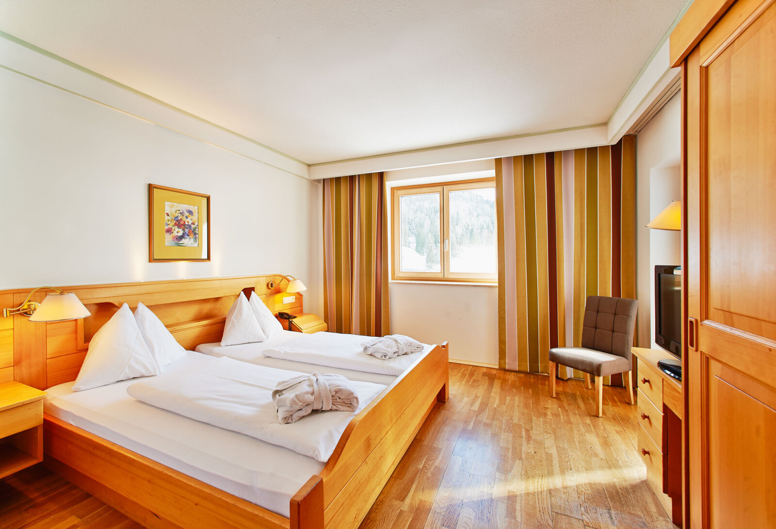 Familiensuite-Holz.jpg