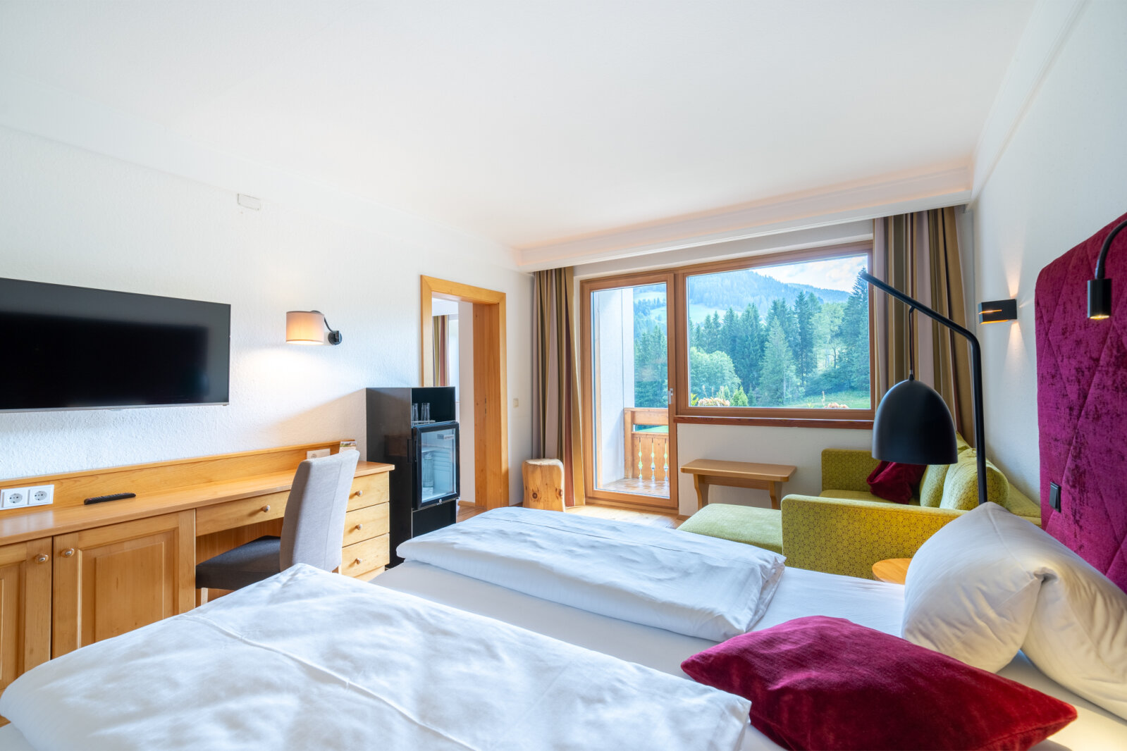 Familiensuite-Zimmer-by-Gert-Perauer.jpg