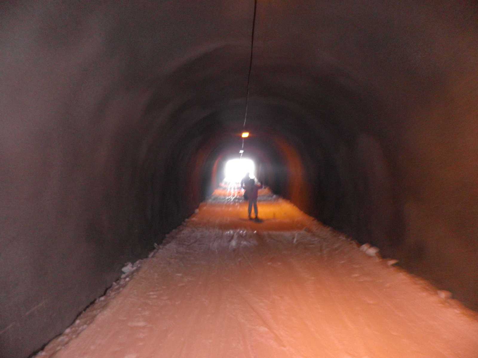 Tunel pálya alagútja