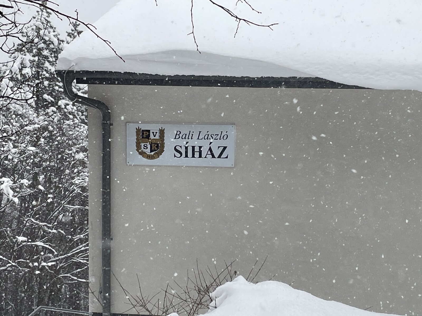 A PVSK felújított síháza | Fotó: Sudár András 2026.01.07.