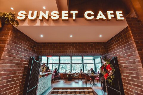 Sunset-Cafe.jpg