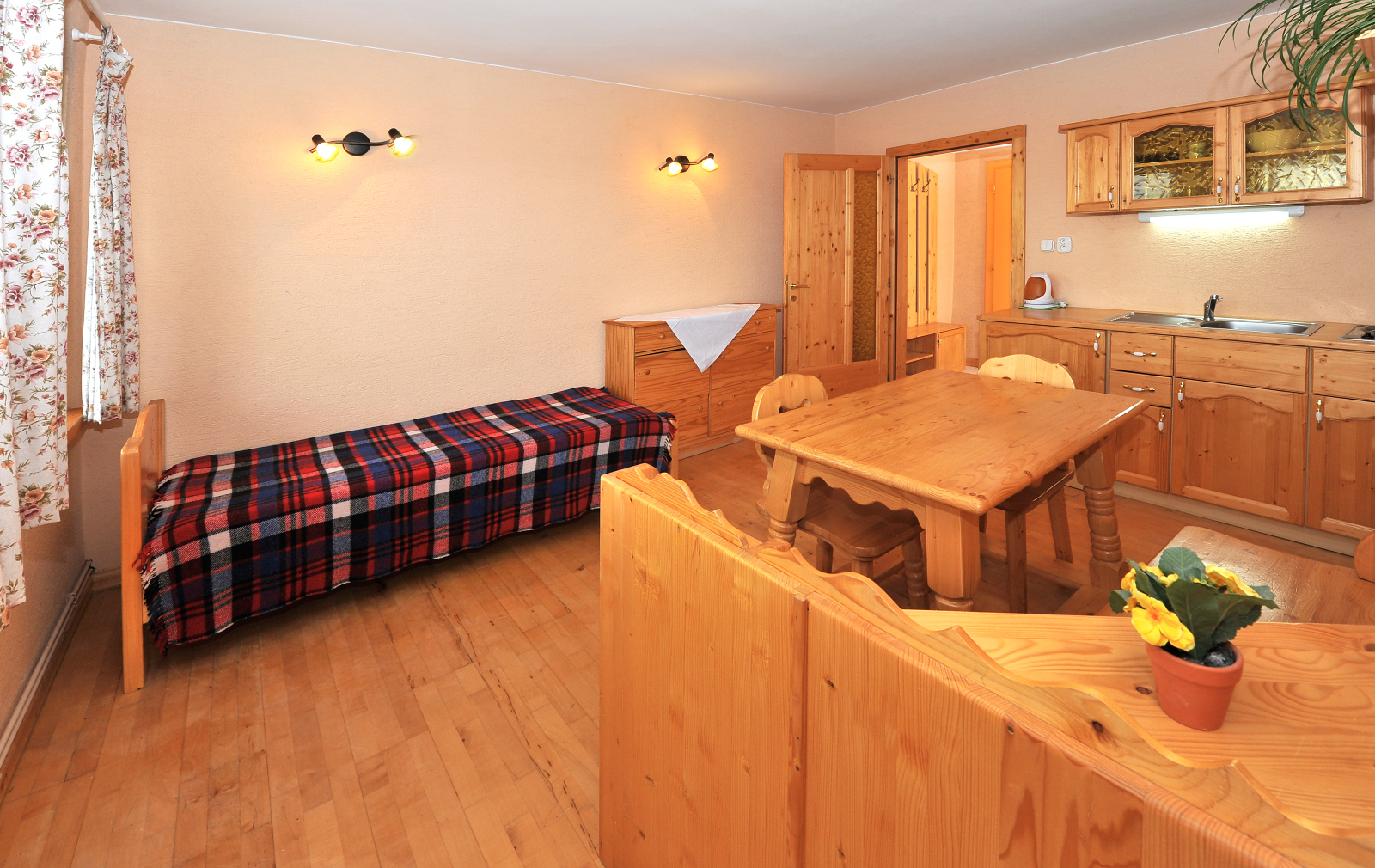 Renomal-apartmanhaz-tatralomnic04.JPG