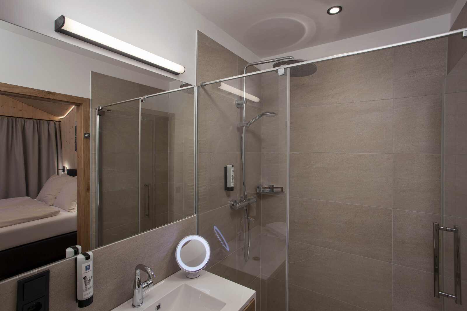 sbs-fw59-ext-2412-11.jpg
