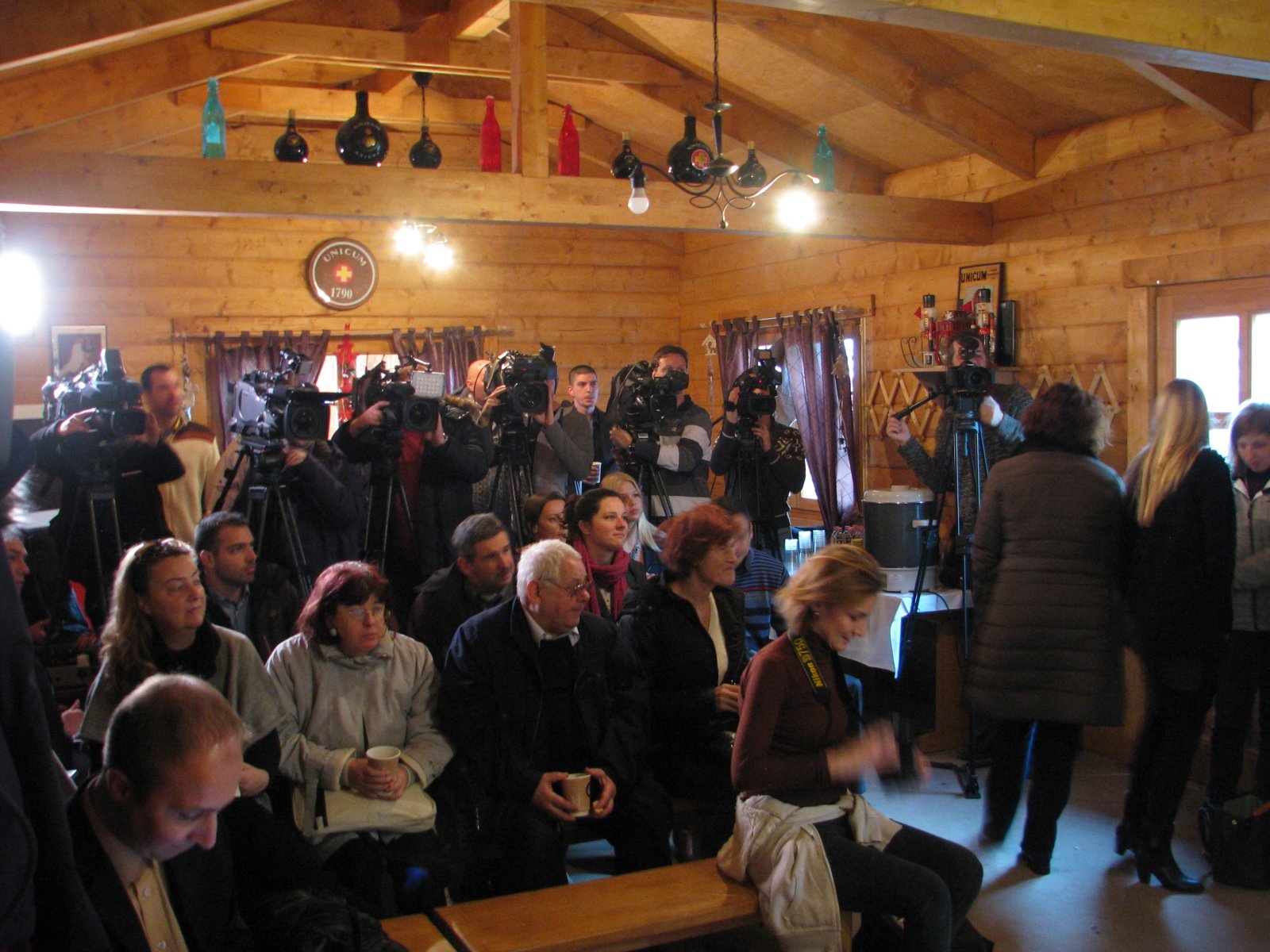 Az alpesi hangulatú helyen sok újságíró volt kíváncsi a tervezett fejlesztésekre | Fotó: Dr. Egri Katalin