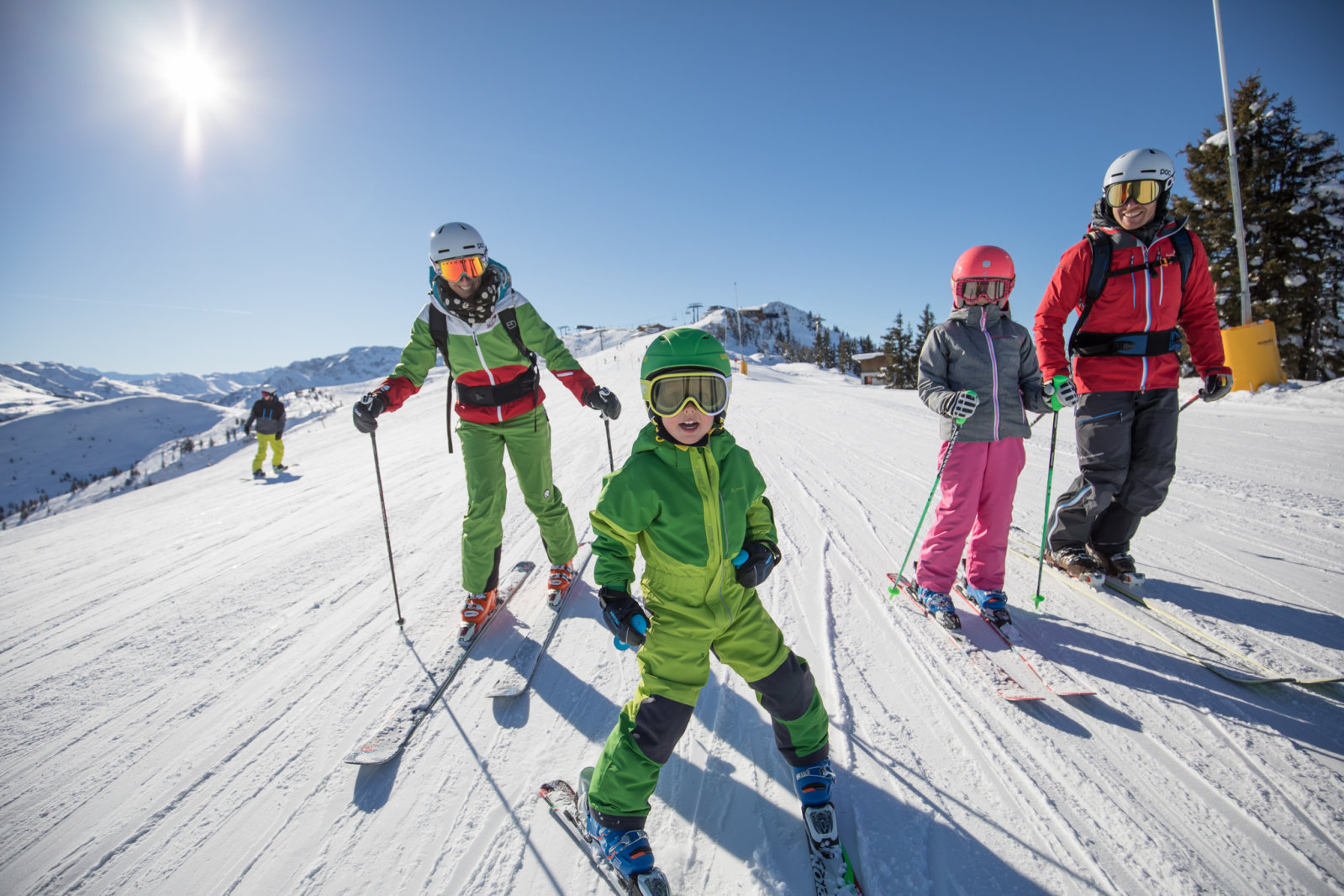 Skifahren-Kinder-Familie-Ski-Juwel-Alpbachtal-Wildschonau-low-2.jpg