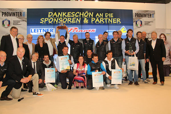 A fődíjat megosztva elnyerő Sextner Dolomiten csapata