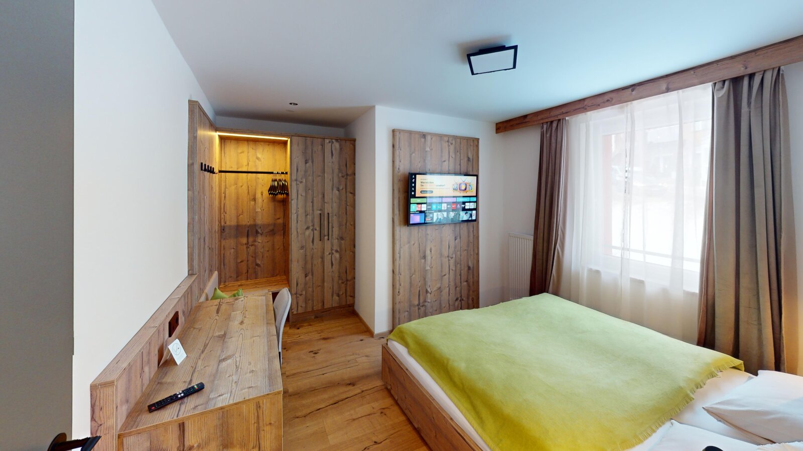 inAlpe-Fuxbau-106-Bedroom-1.jpg