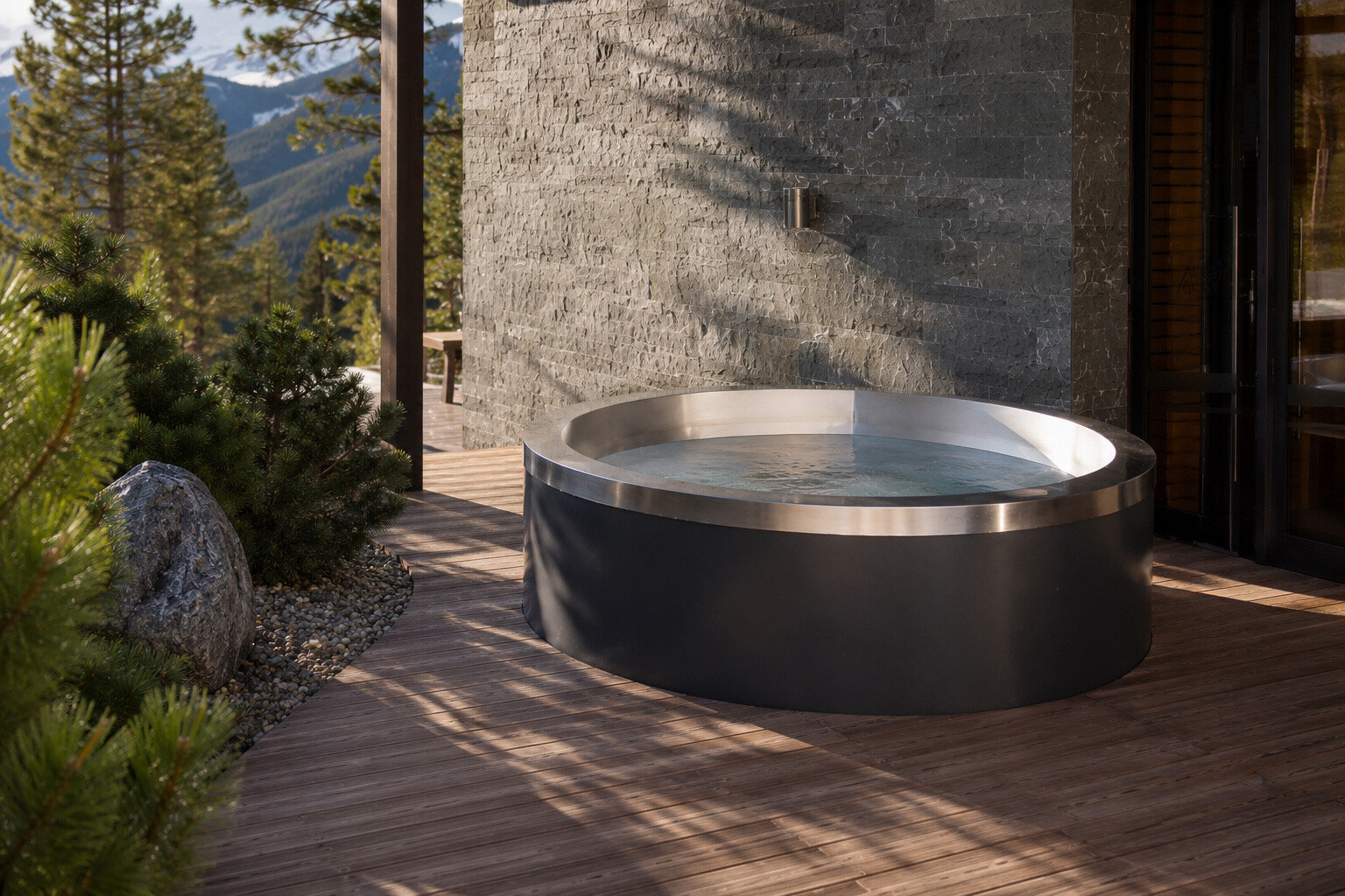 scm-hot-tub-alps-resorts.jpeg