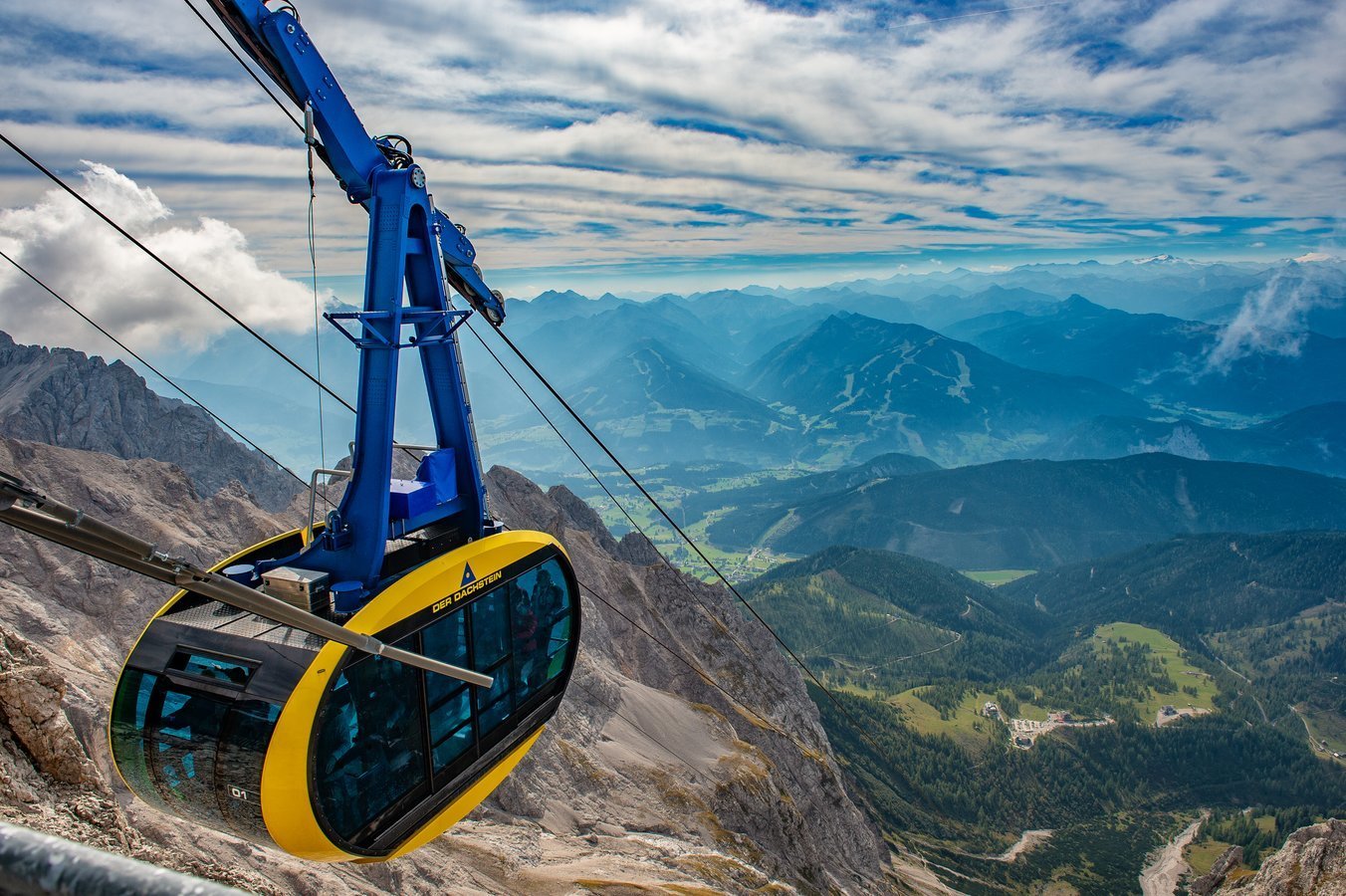 Dachstein gleccser kabinos lift | © Rene Strasser