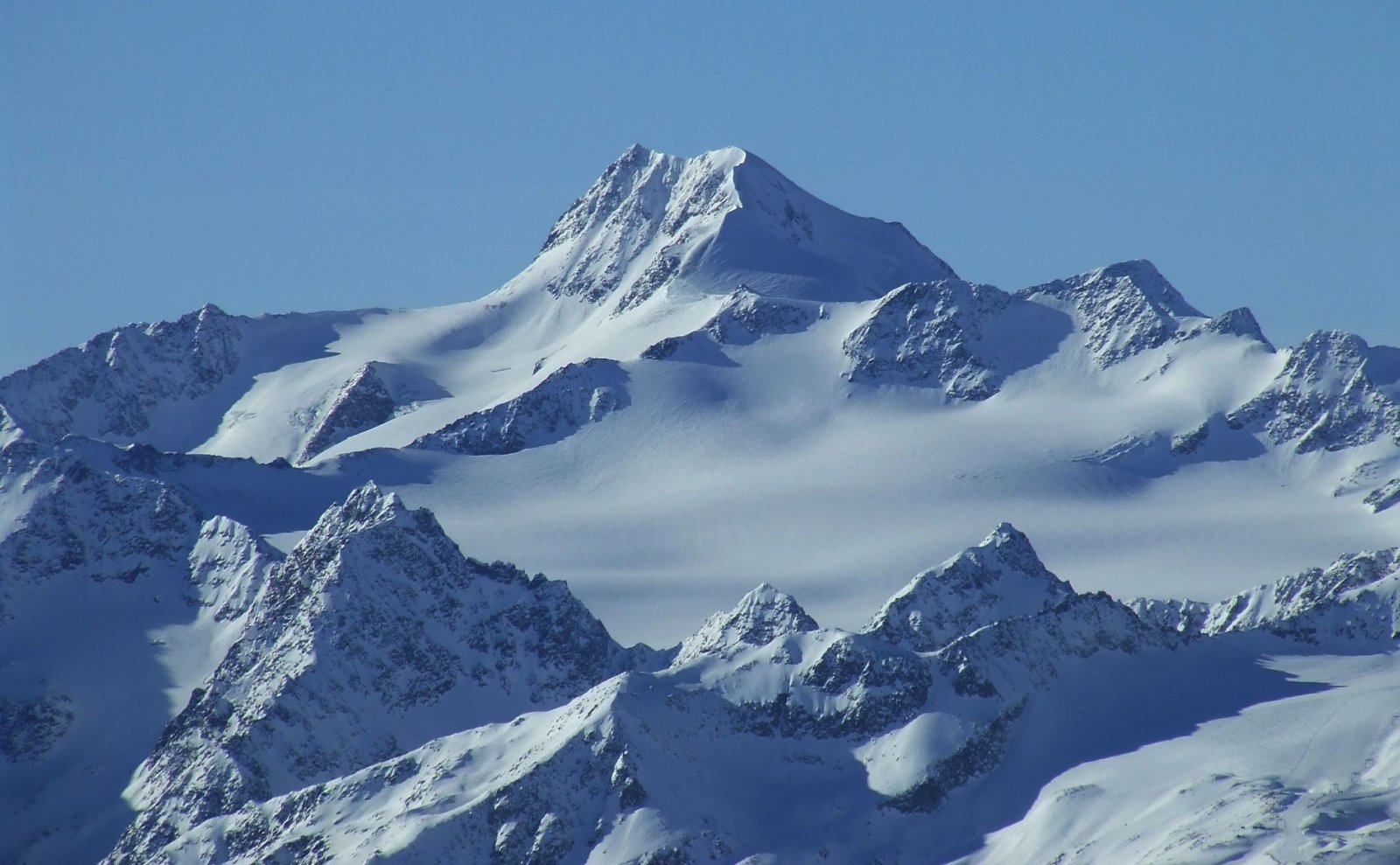 Wildspitze (3772 m), Ausztria második legmagasabb hegycsúcsa