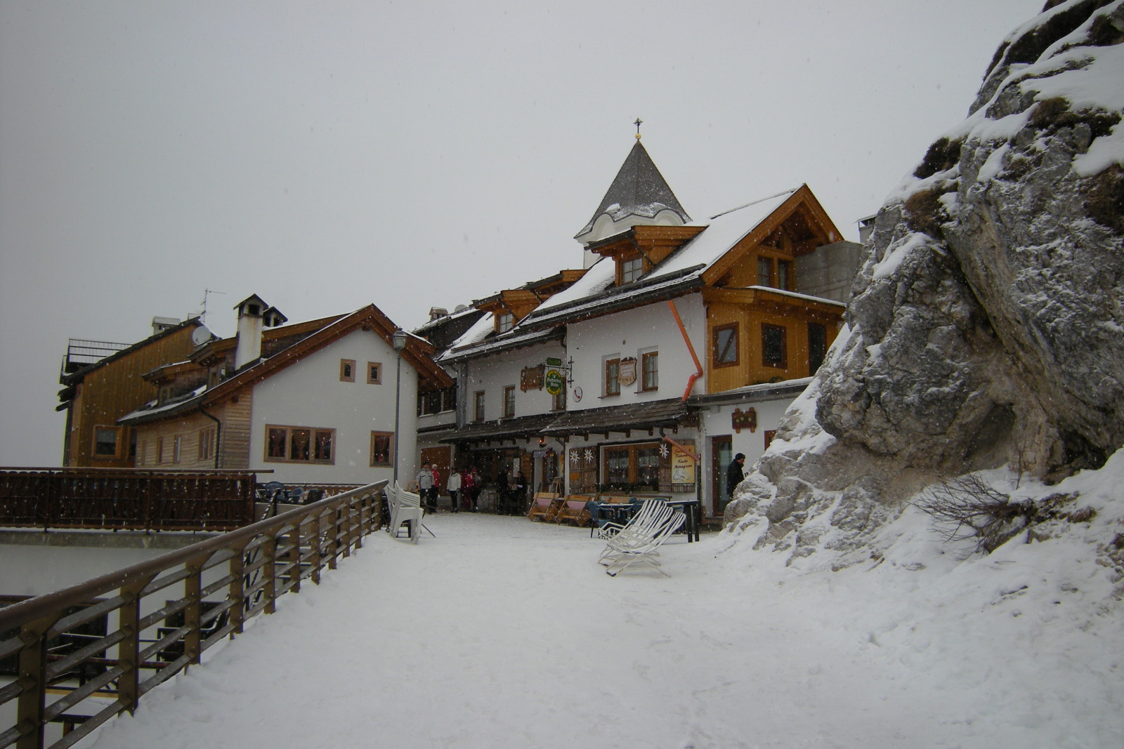 2011.-December-.29-Sieles-Tarvisio-Camporosso-Monte-Santo-di-Lussari--1760-m-2.jpg