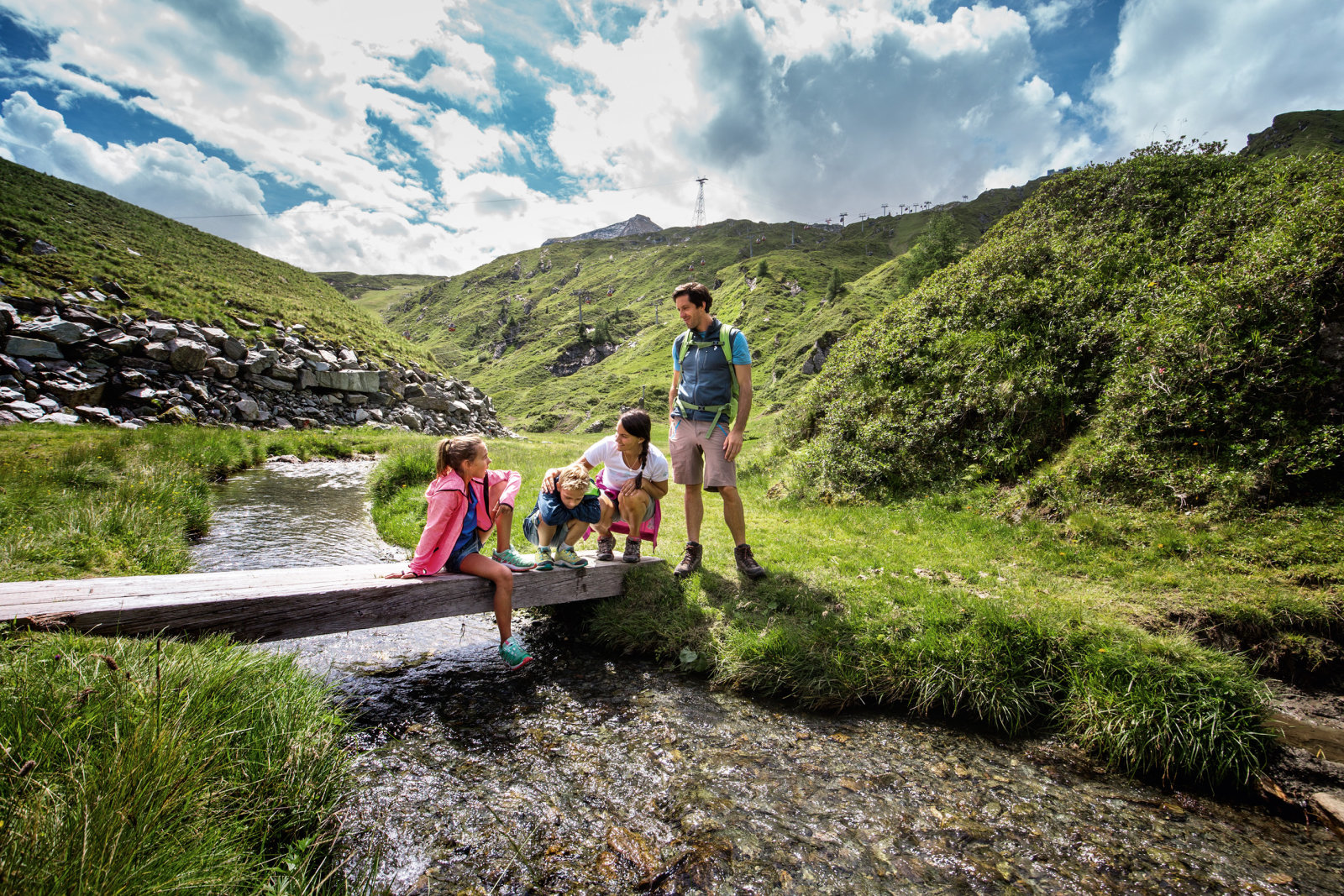 Kitzsteinhorn-Wandern-Familie-c-Gletscherbahnen-Kaprun-AG.jpg