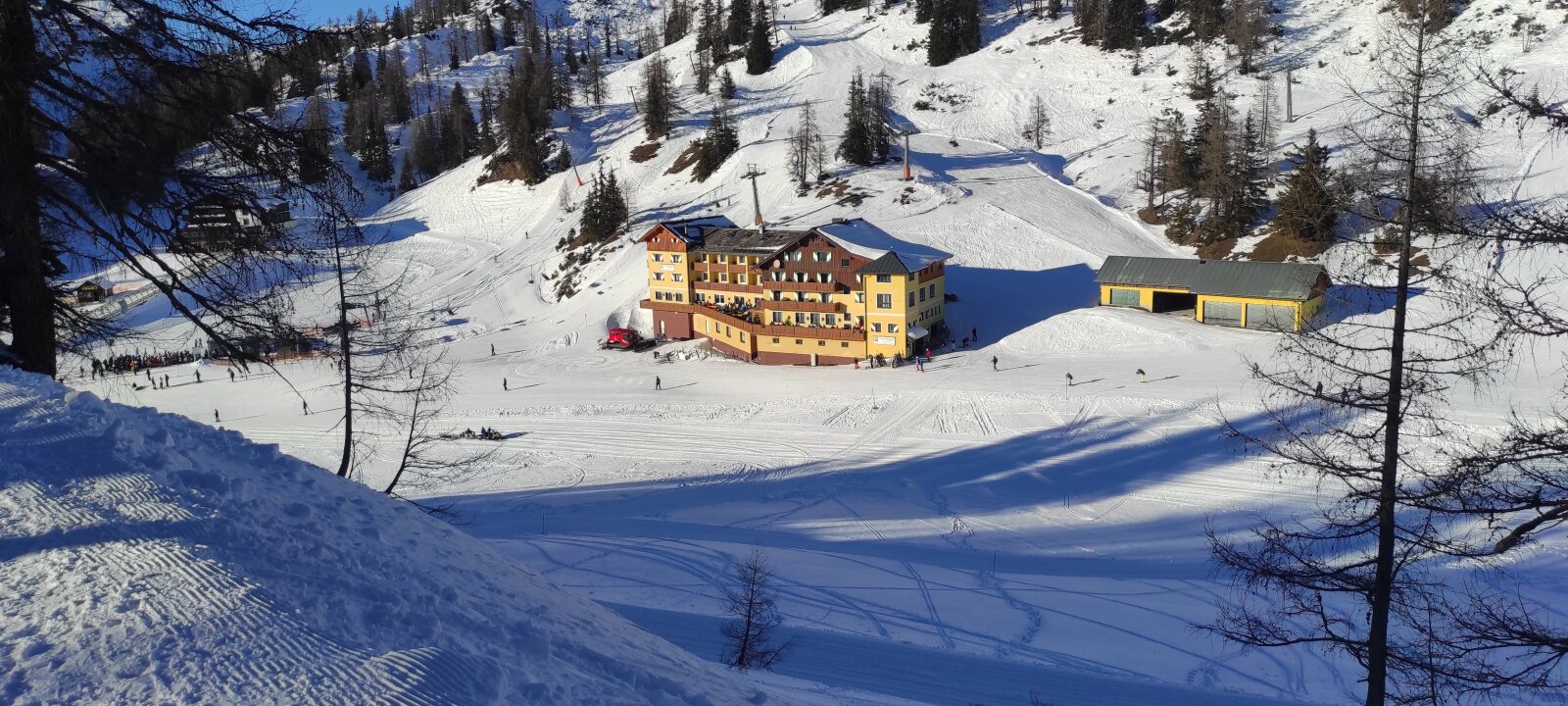 Tauplitz Alm plató, Hierzegger hütte