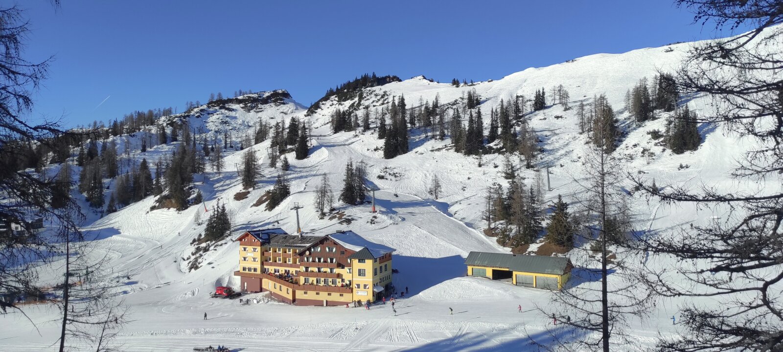 Tauplitz Alm plató, Hierzegger hütte