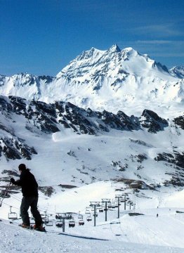 L"Iseran hágóból (2762 m), a gleccserre felhozó Cema lift