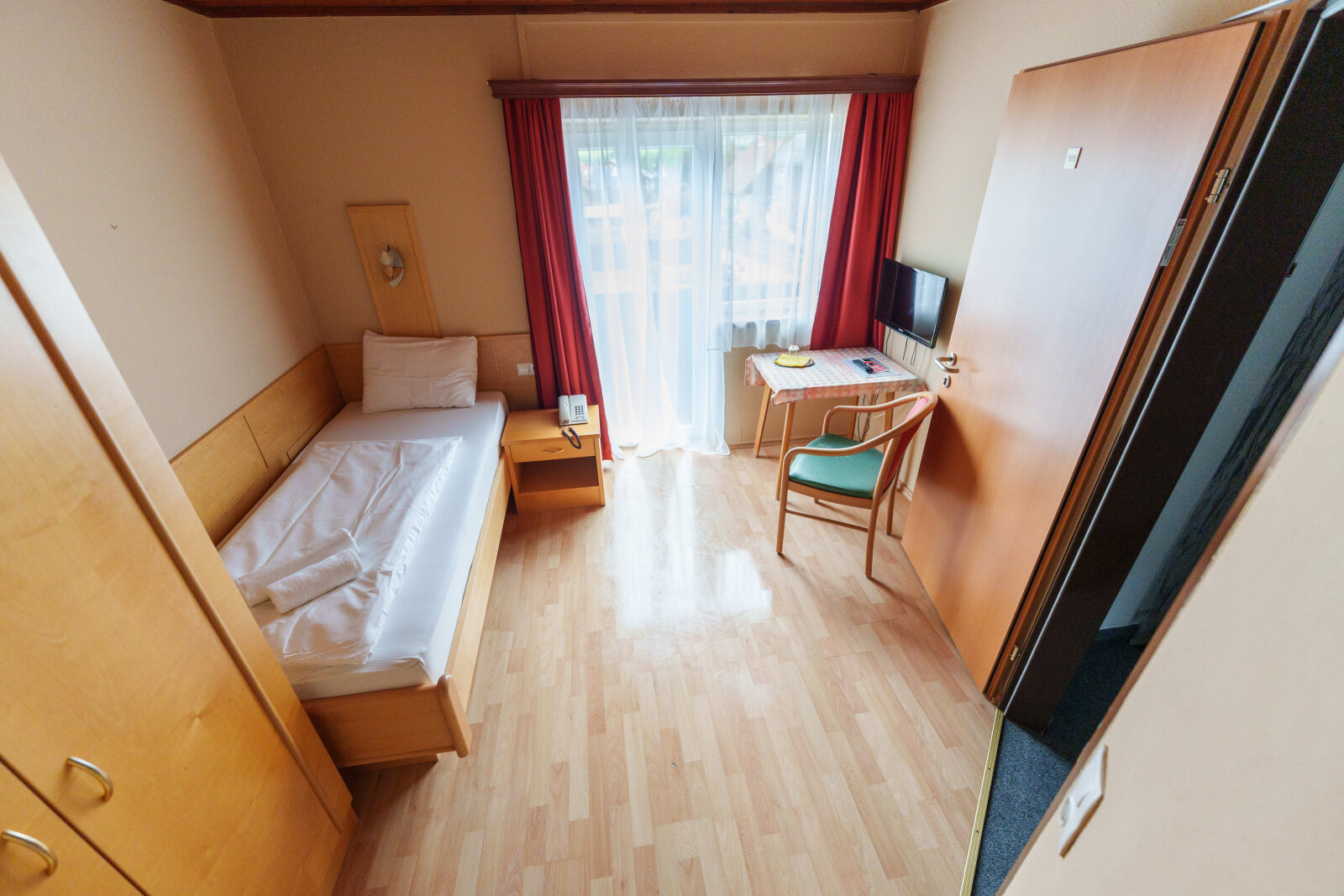 JTS09710.jpg