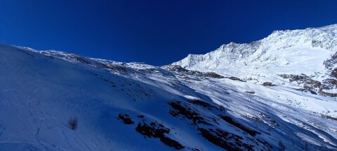 A Fee gleccser alja 2200 méteren