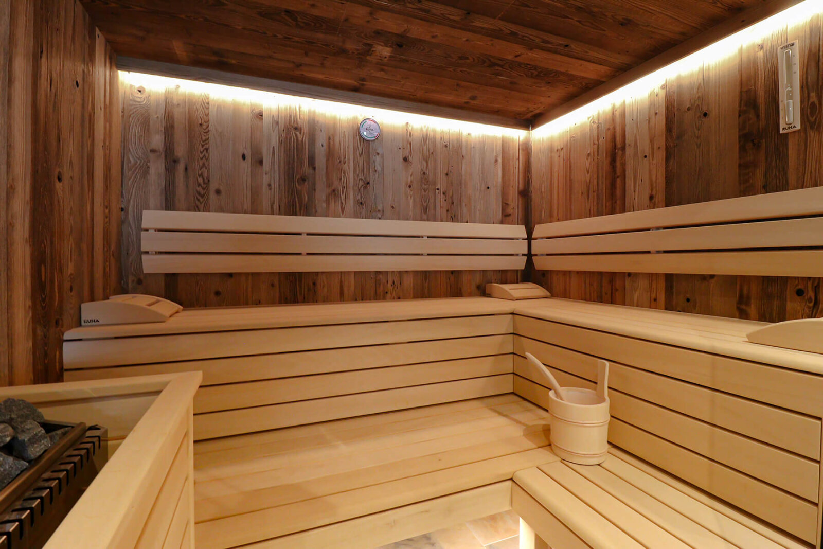 sauna-turrach-lodges.jpg