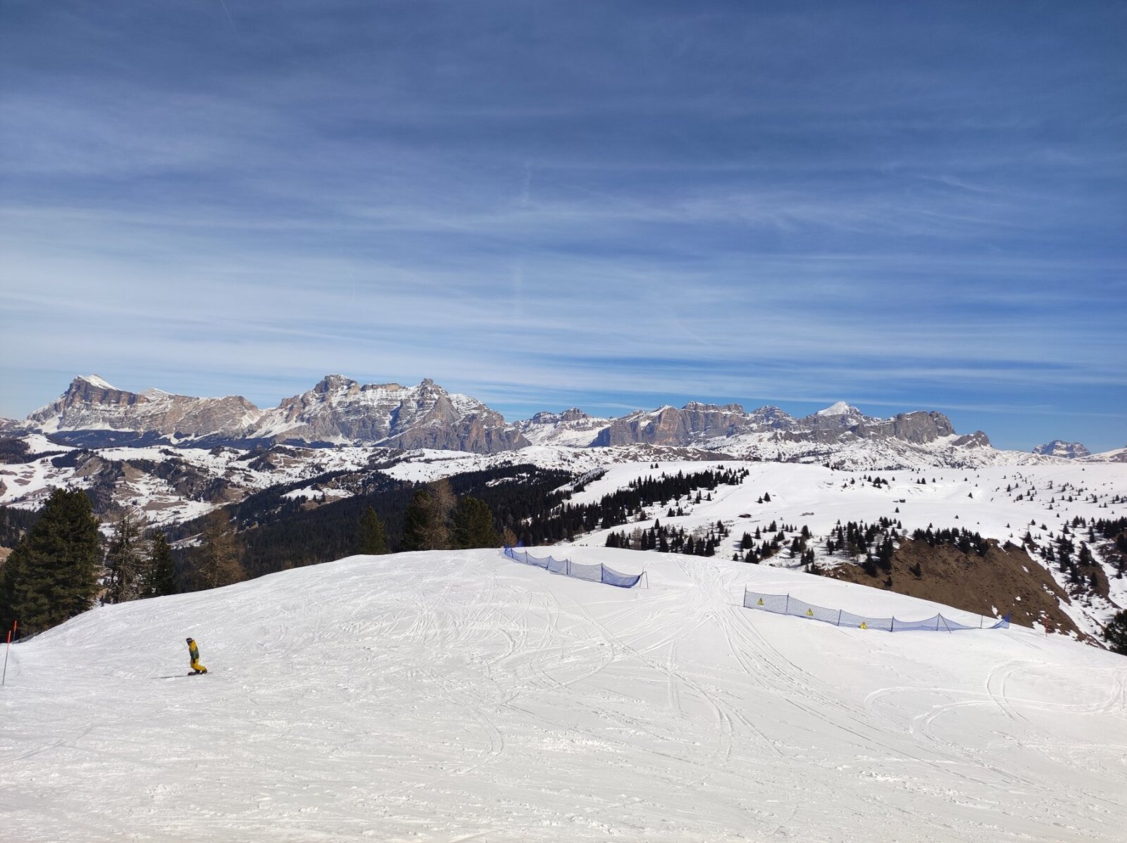 Kilátás a Bec de Roces-ről Alta Badia felé