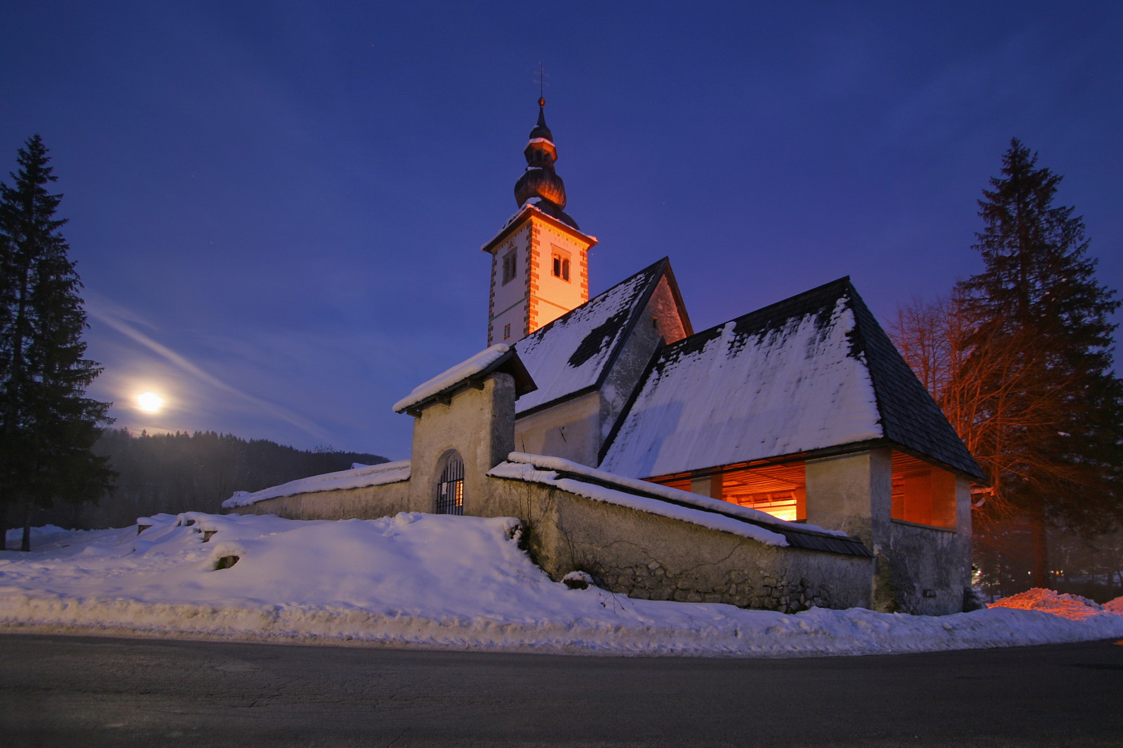 Bohinj-church-of-st-John-the-Baptist-night.jpg