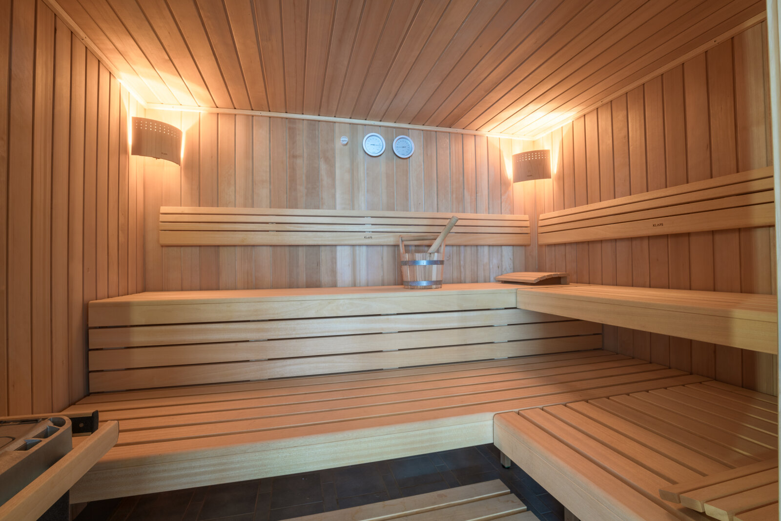 AWH-SPA-Sauna.jpg